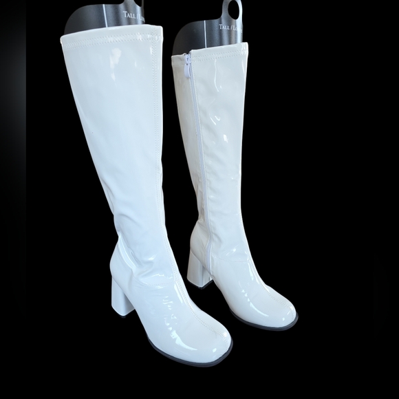 Rubie's Shoes - Rubie's White Patent Knee-High Block Heel GoGo Boots
